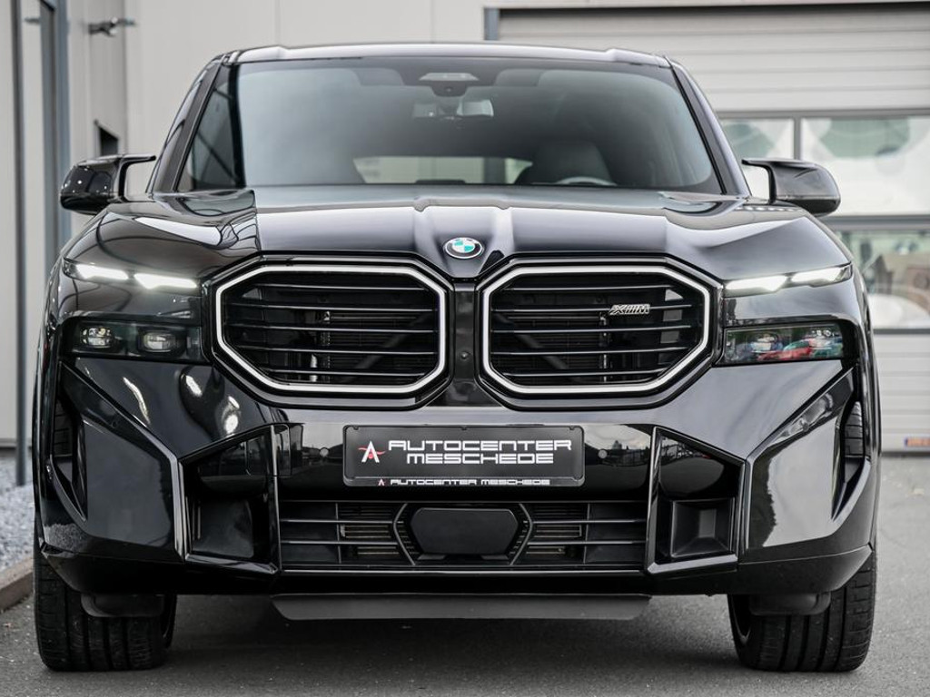 BMW XM
