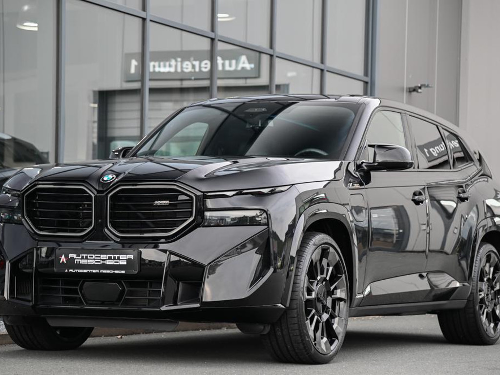 BMW XM