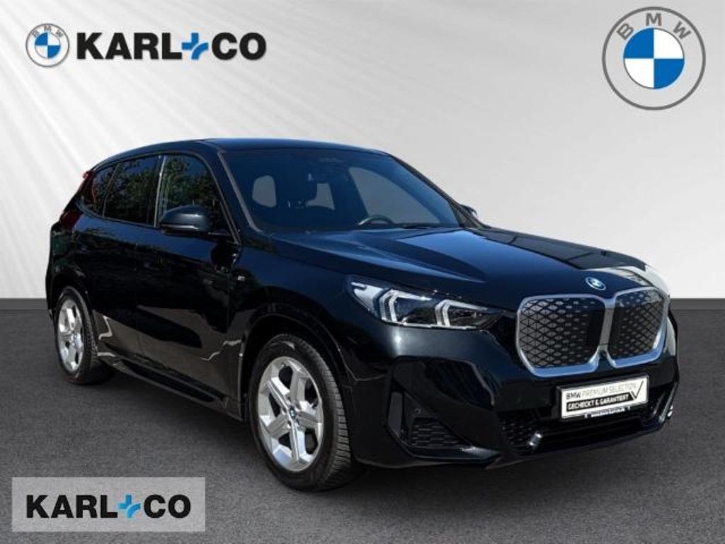 BMW iX1
