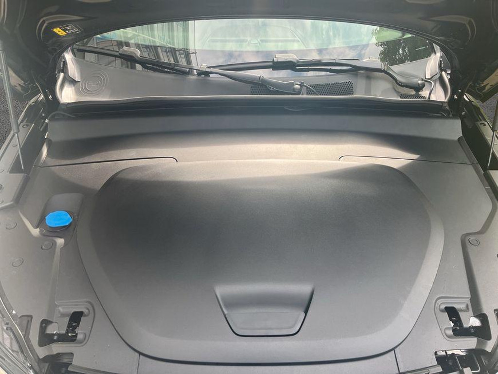 Volvo EX40