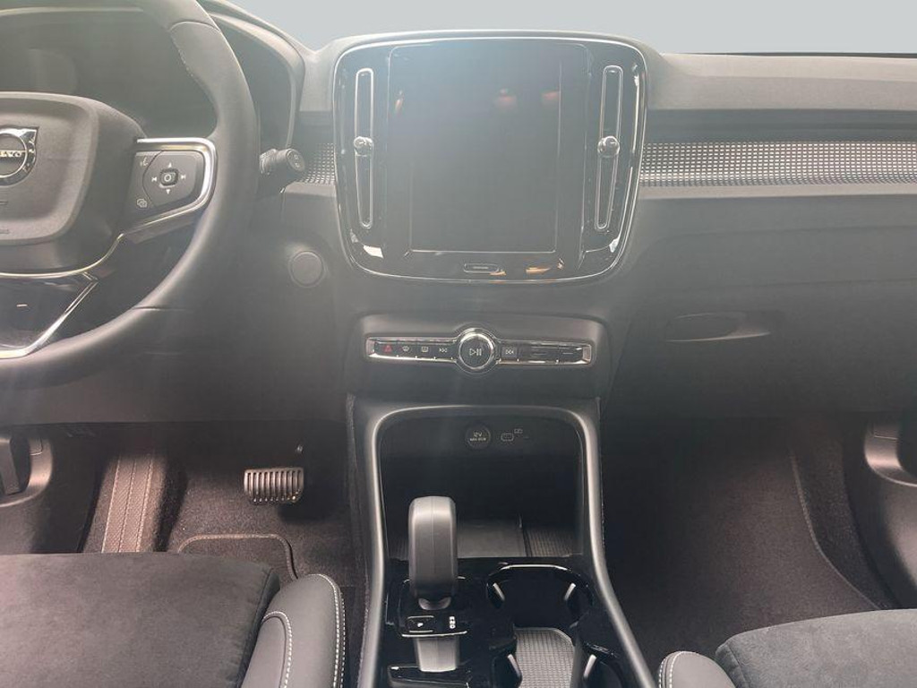 Volvo EX40