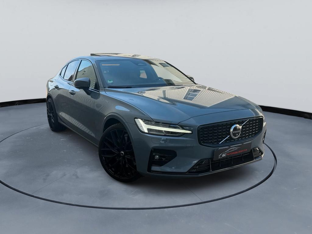 Volvo S60 AWD Ultimate Dark