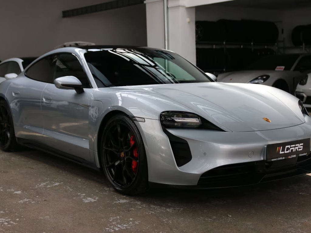 Porsche Taycan