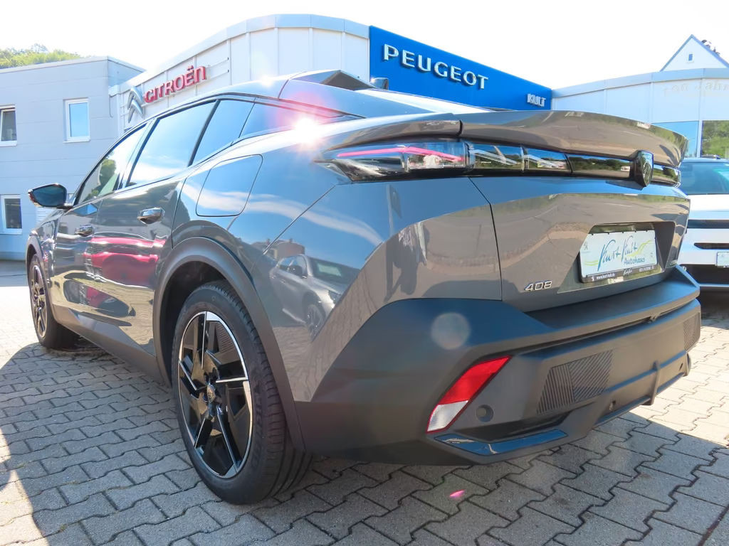 Peugeot 408