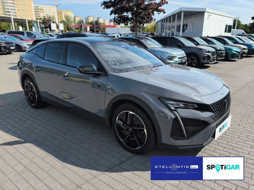 Peugeot 408
