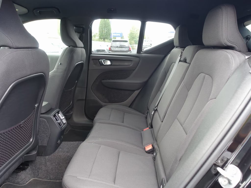 Volvo EX40