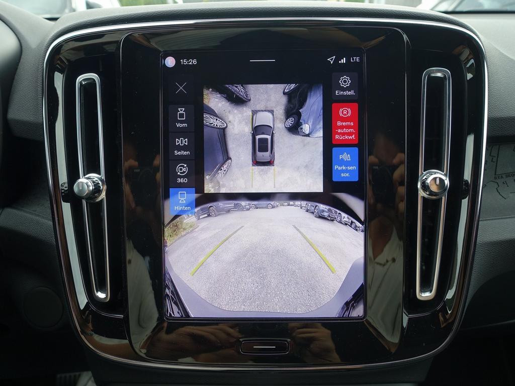 Volvo EX40