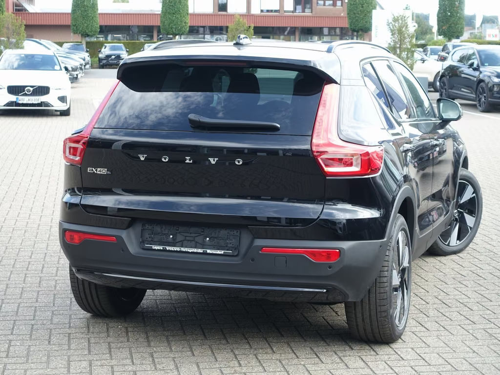 Volvo EX40