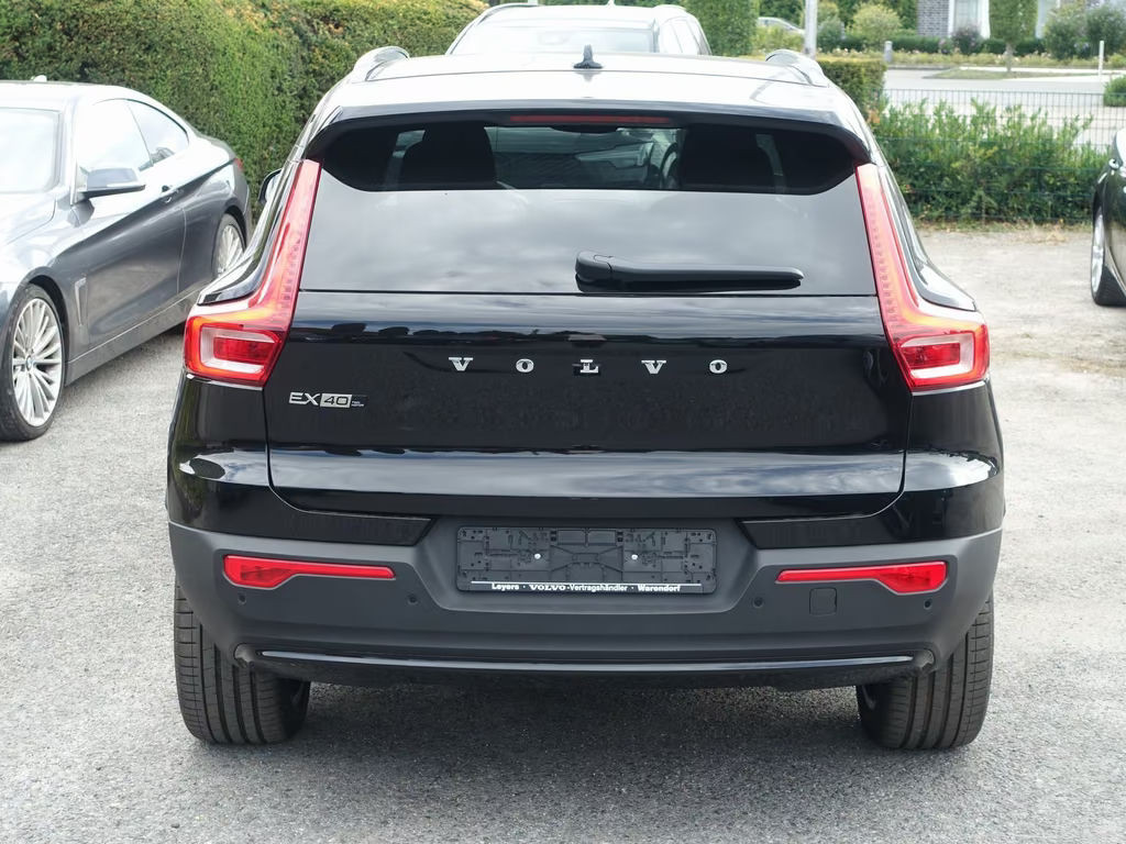 Volvo EX40