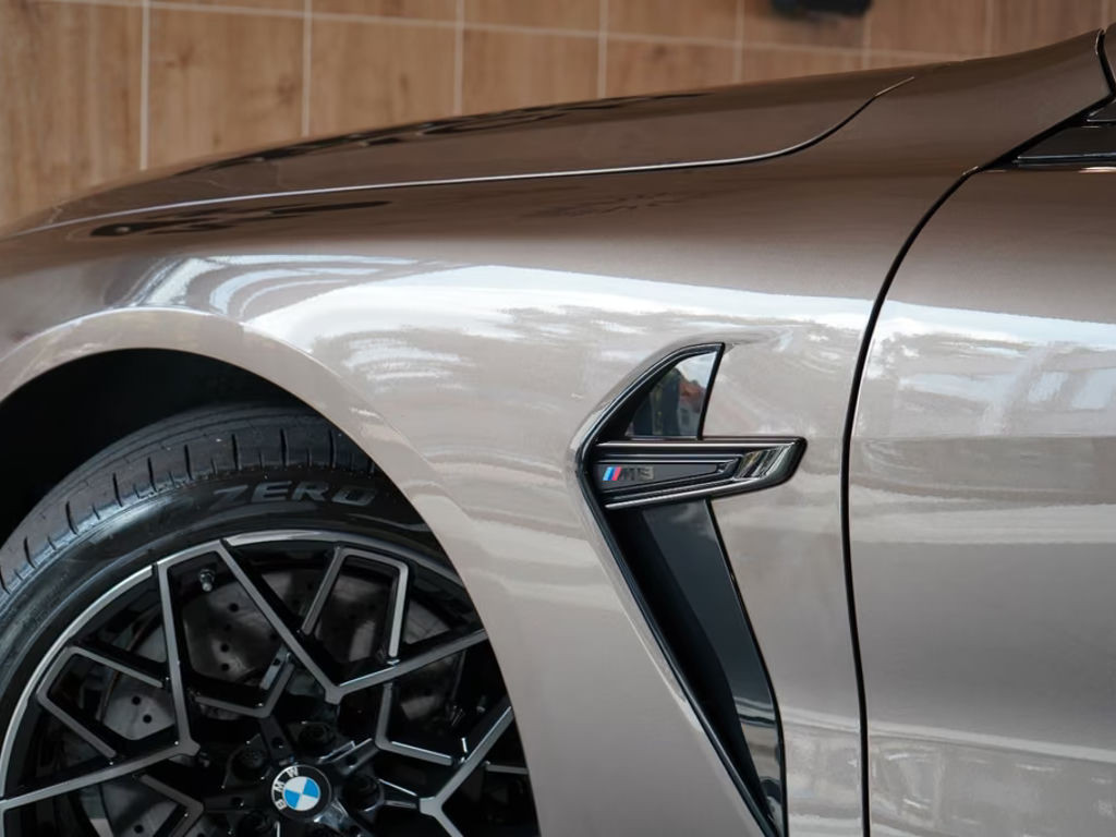 BMW M8