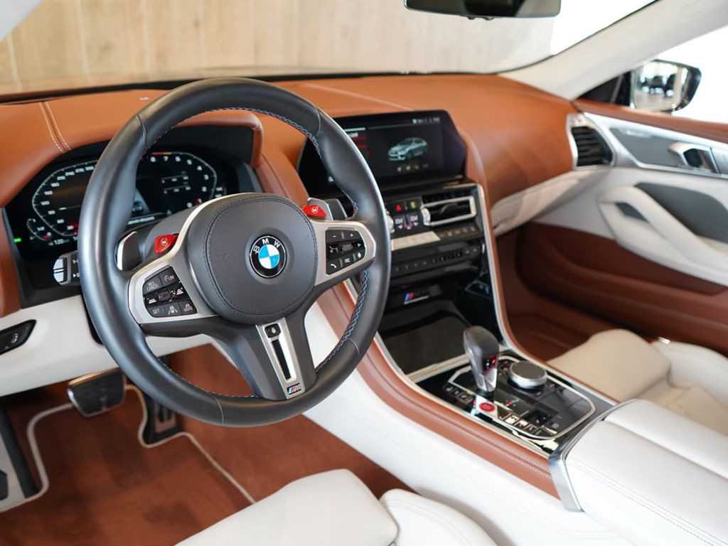 BMW M8