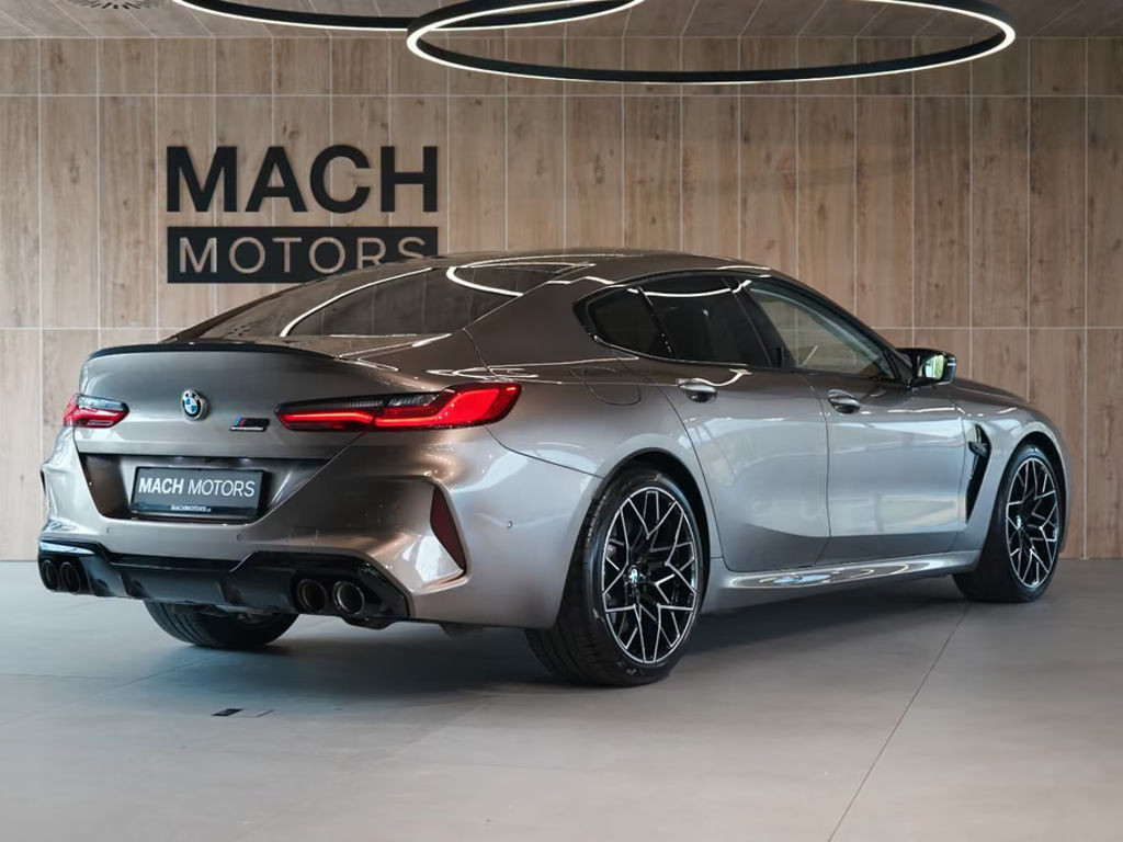 BMW M8