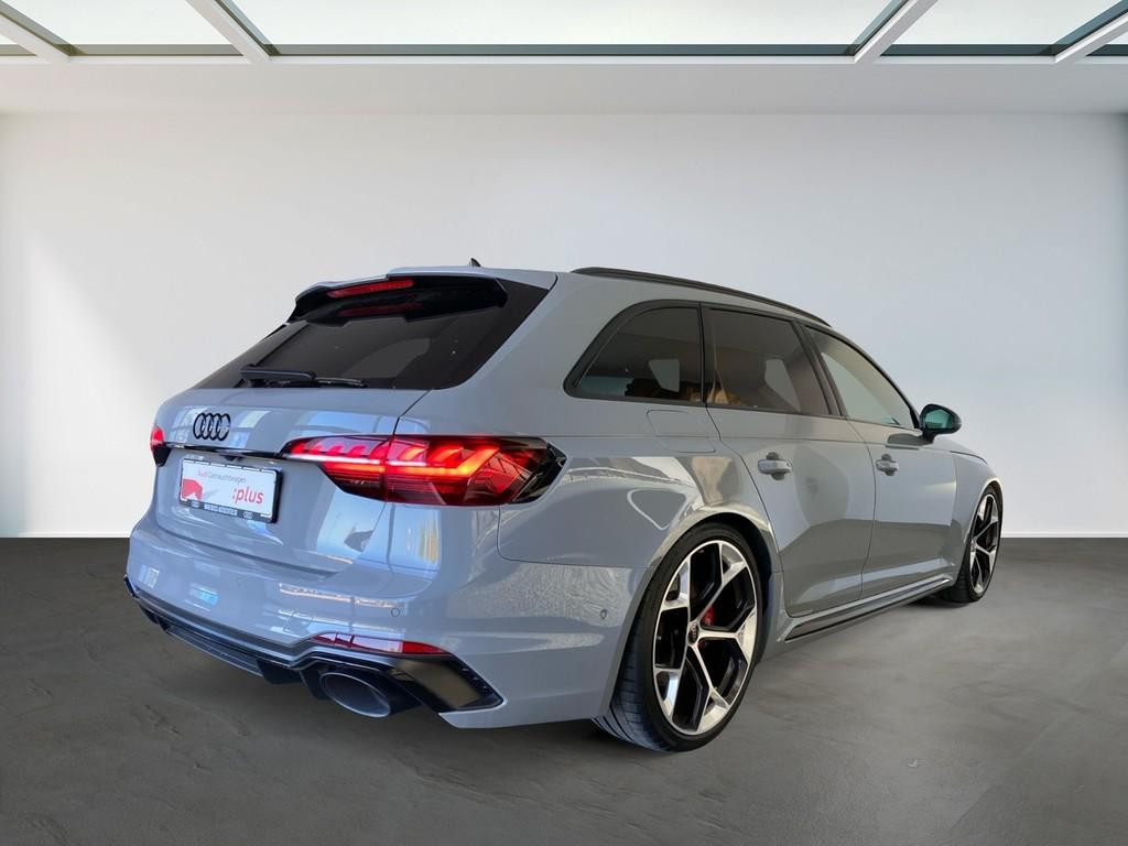 Audi RS4