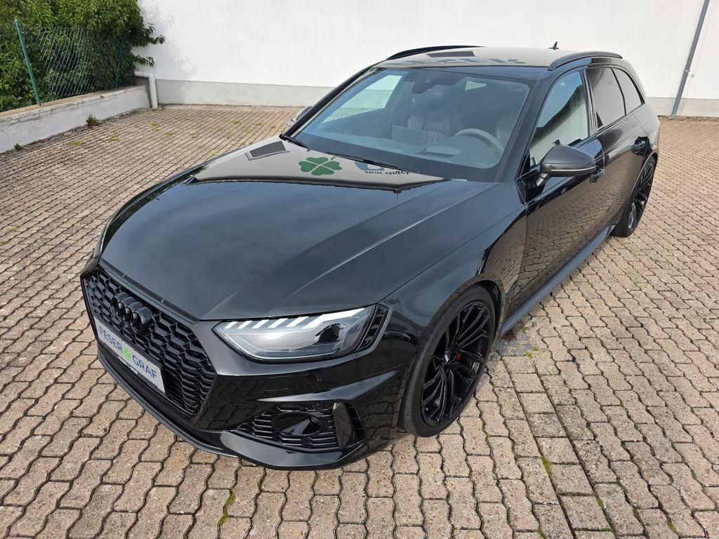 Audi RS4