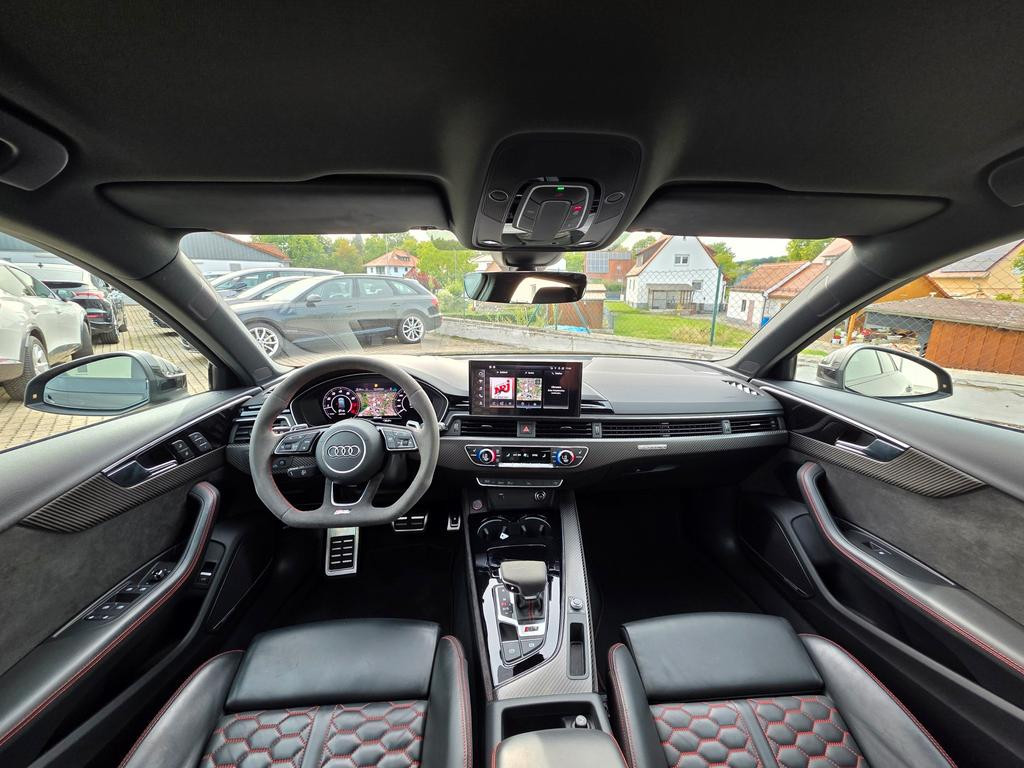Audi RS4