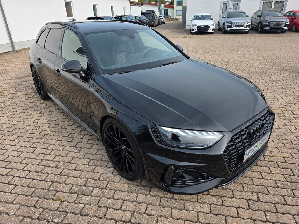 Audi RS4