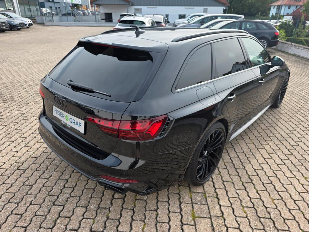 Audi RS4