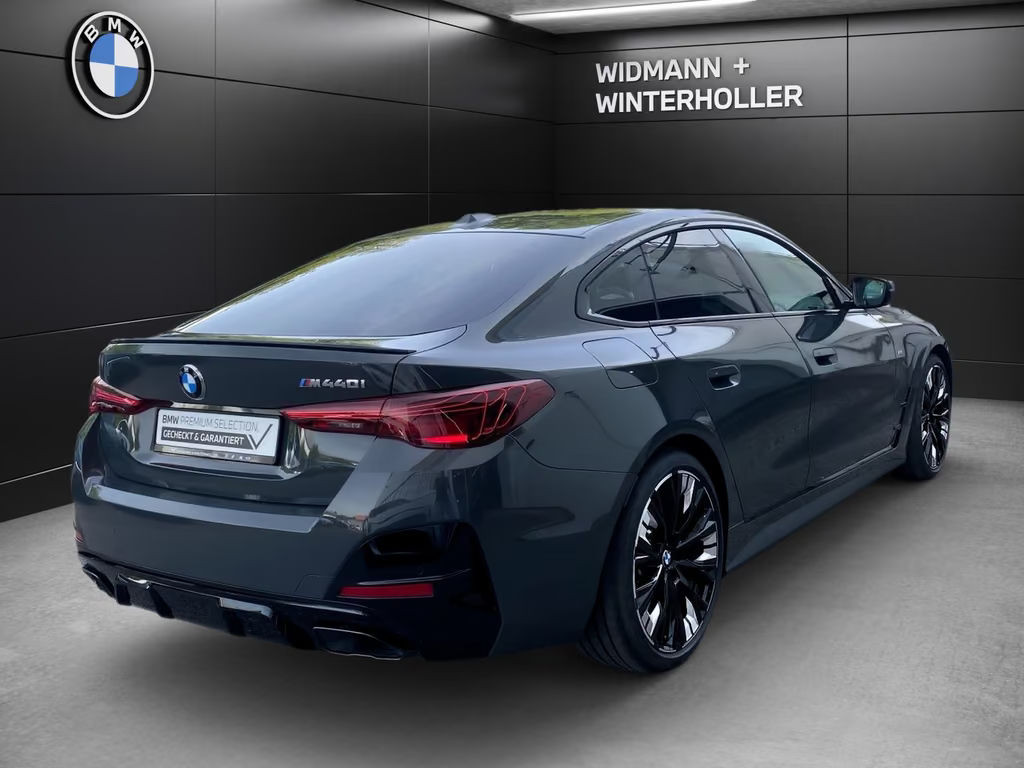 BMW M440