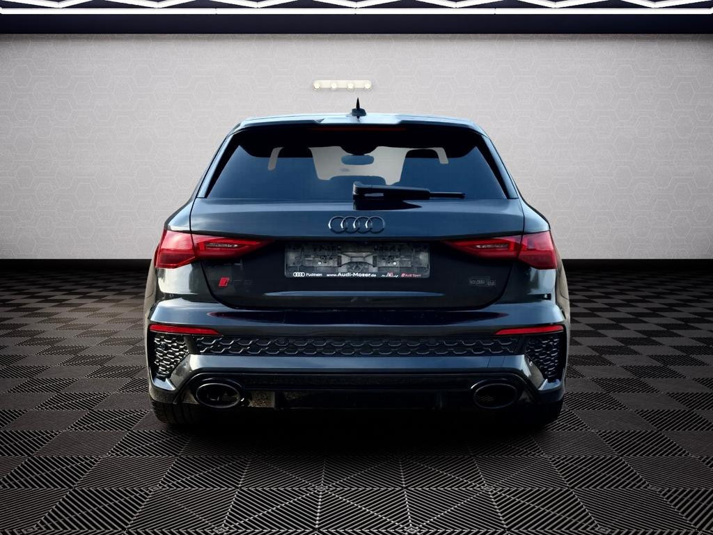 Audi RS3 Sedan