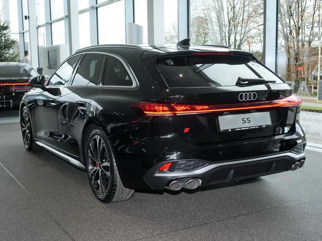 Audi S5 Avant S-Tronic