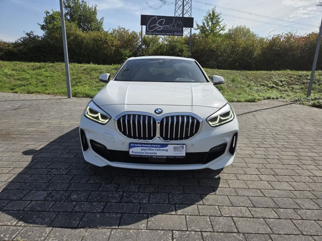 BMW 1 Serie 118 M-Sport Sedan 118i