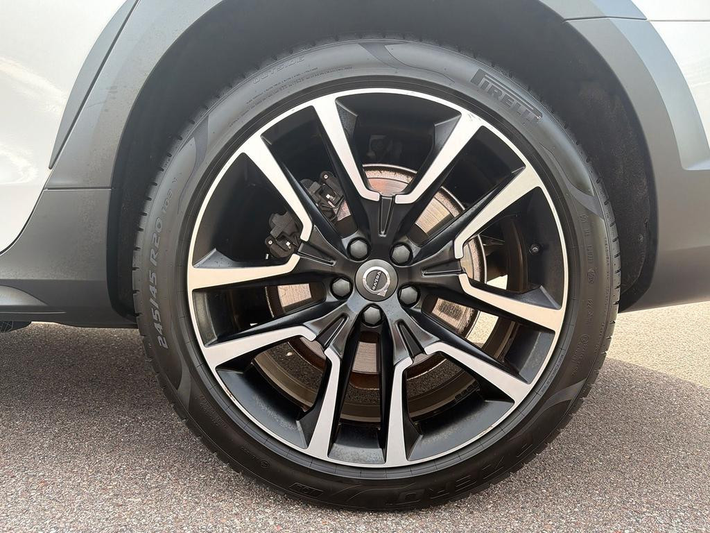 Volvo V90 Cross Country