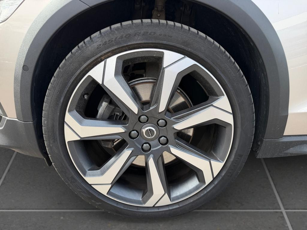 Volvo V60 Cross Country