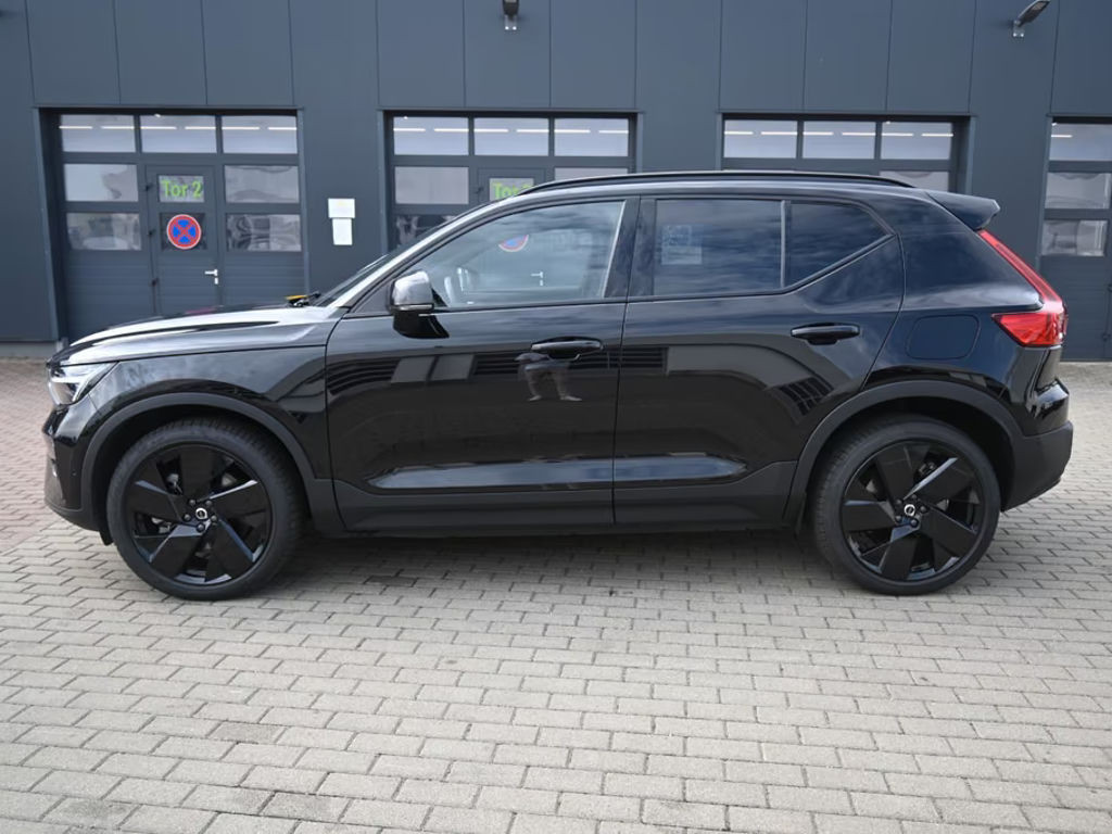 Volvo EX40