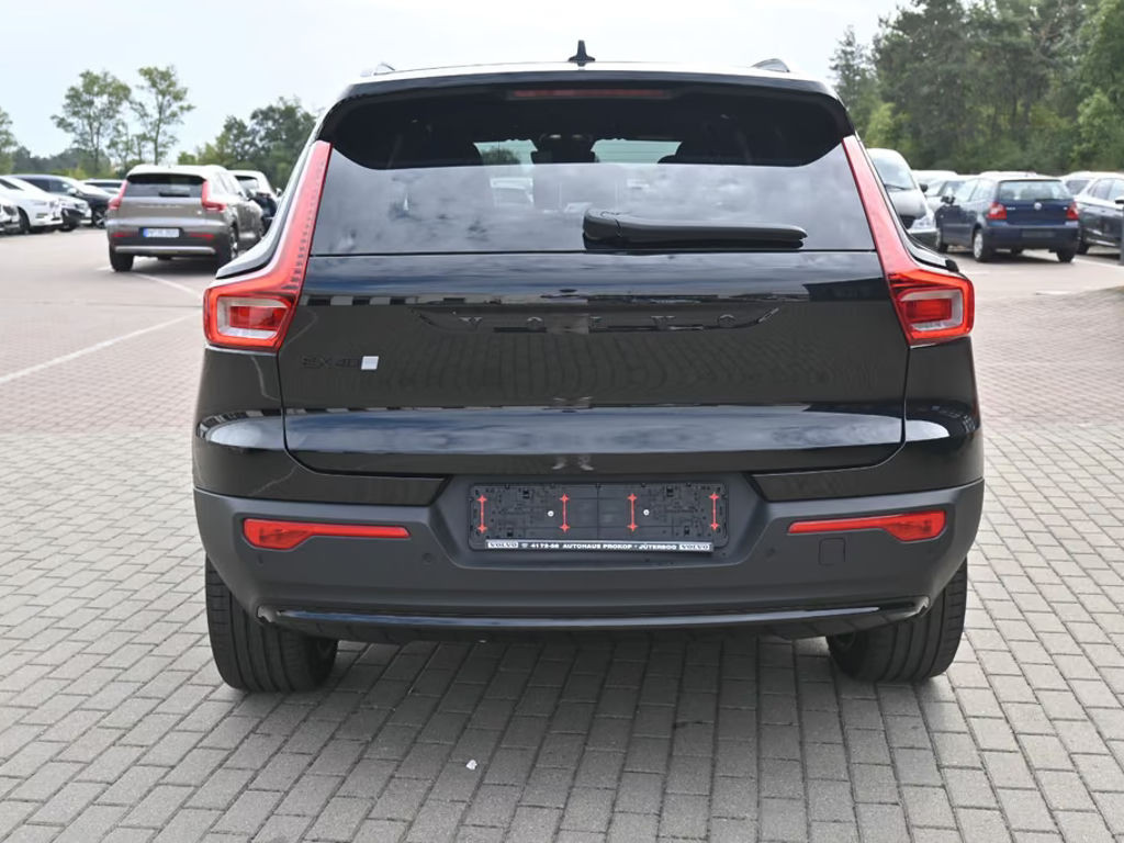 Volvo EX40