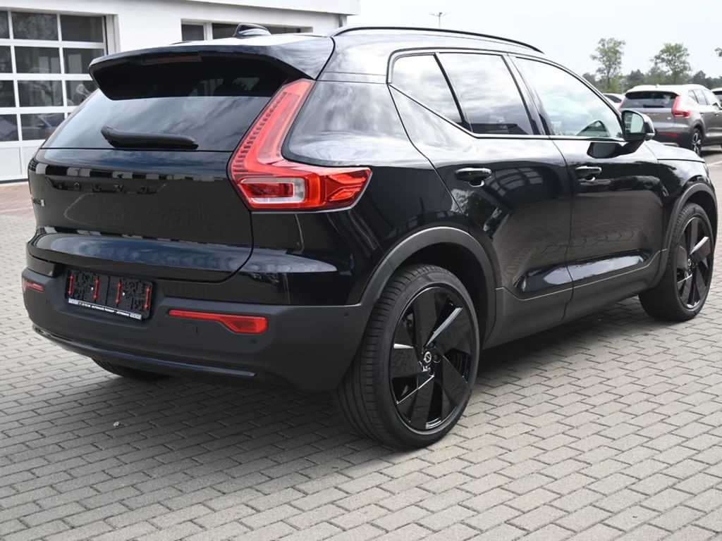 Volvo EX40