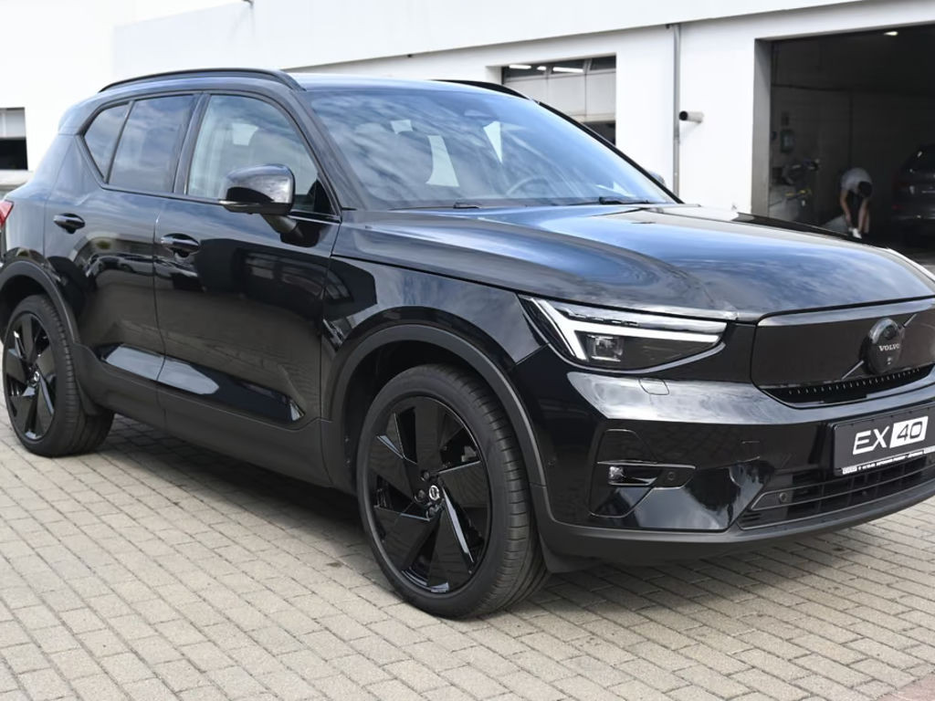Volvo EX40