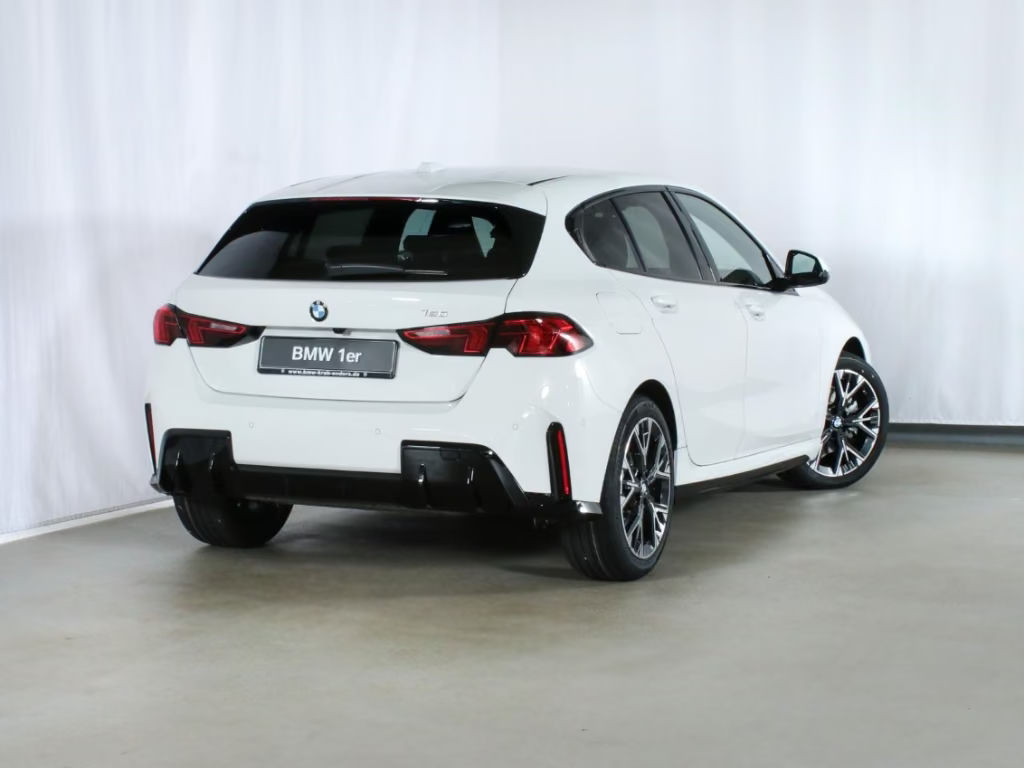 BMW 1 Serie 120 M-Sport Sedan