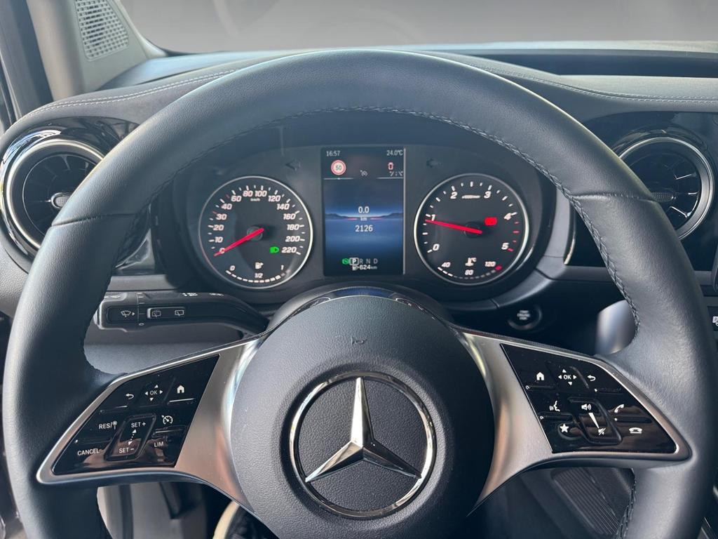 Mercedes-Benz T 180