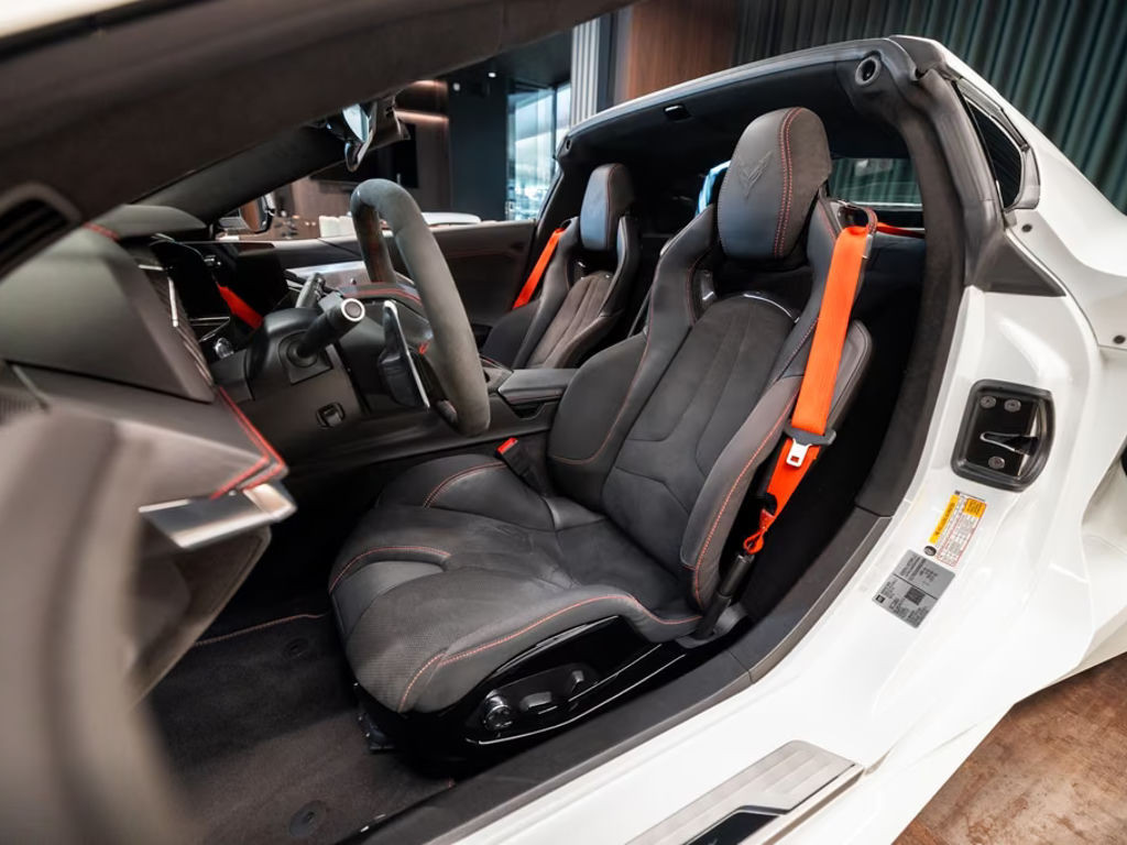 Corvette C8