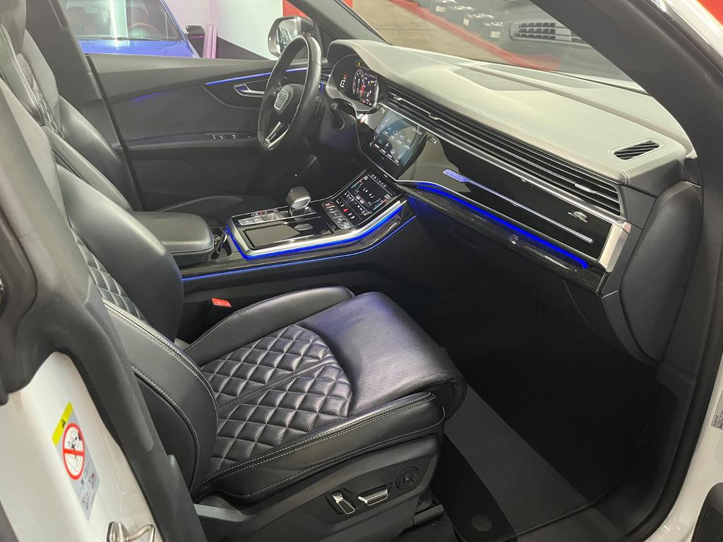 Audi SQ8