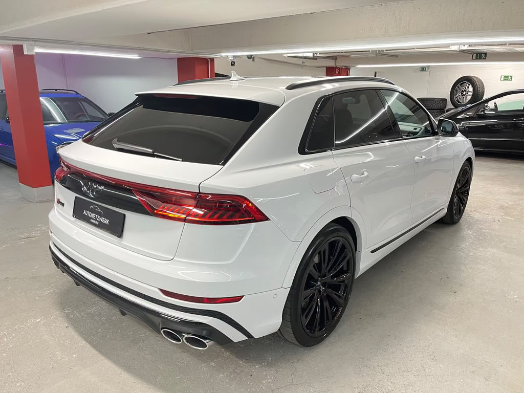 Audi SQ8