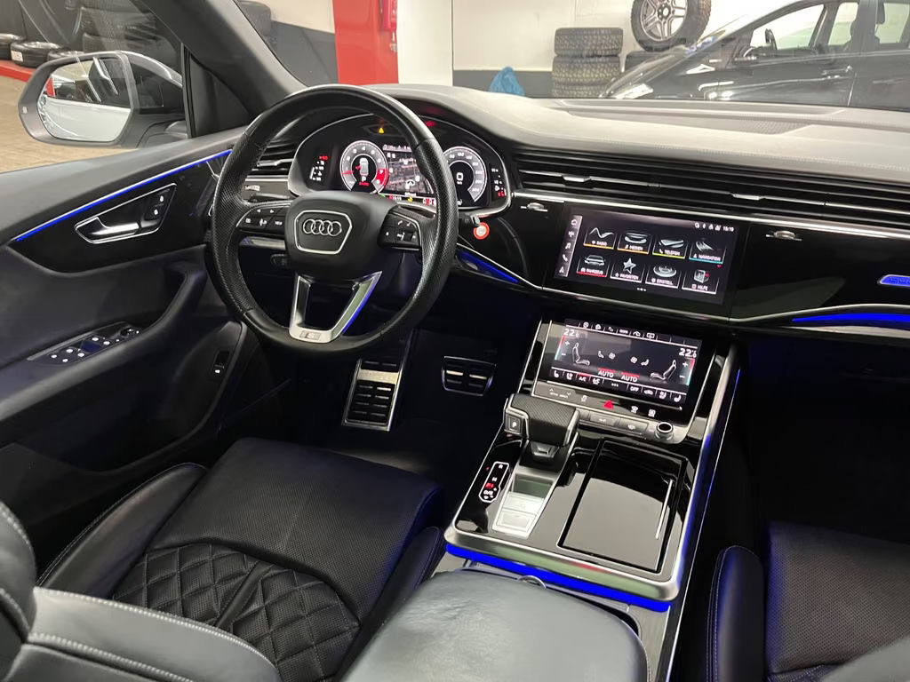 Audi SQ8