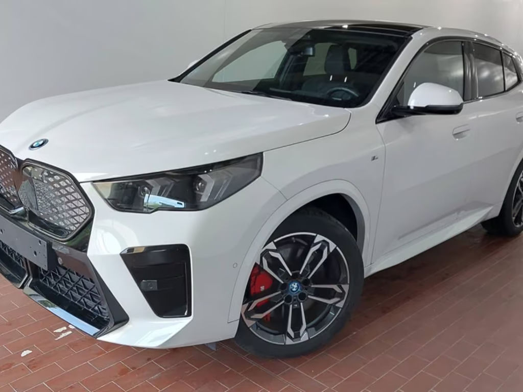 BMW iX2 M-Sport xDrive