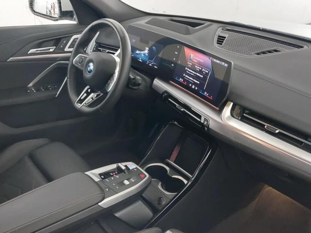 BMW iX2