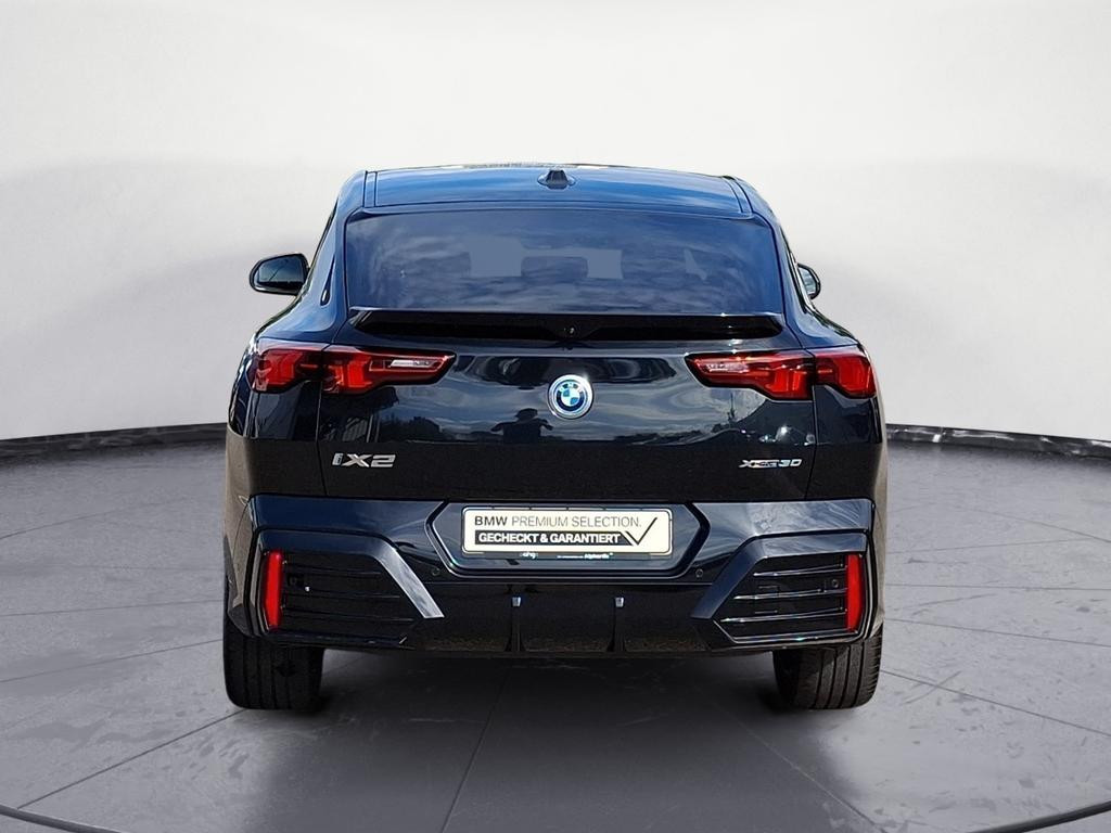 BMW iX2