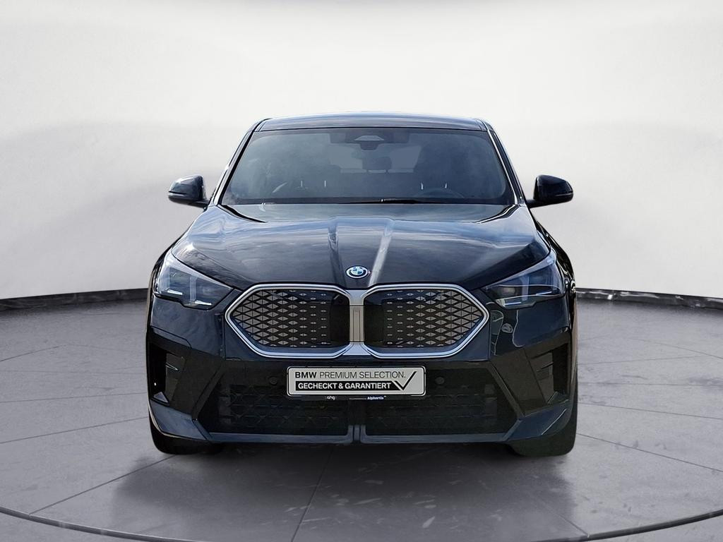 BMW iX2