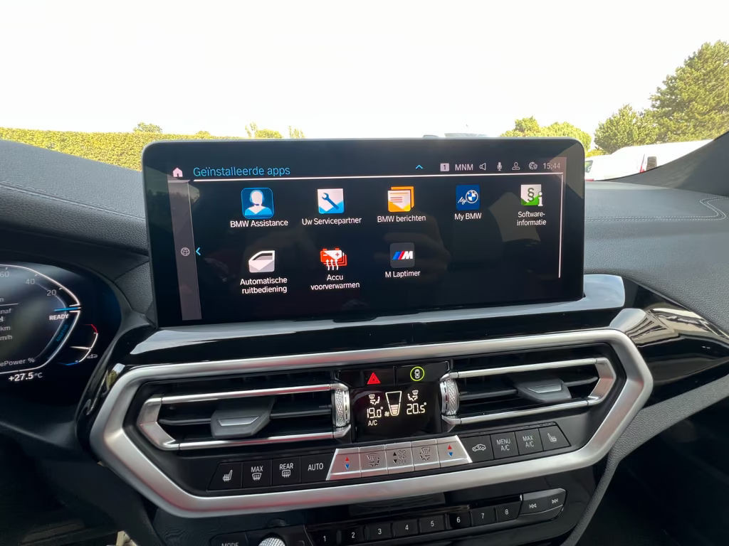 BMW iX3