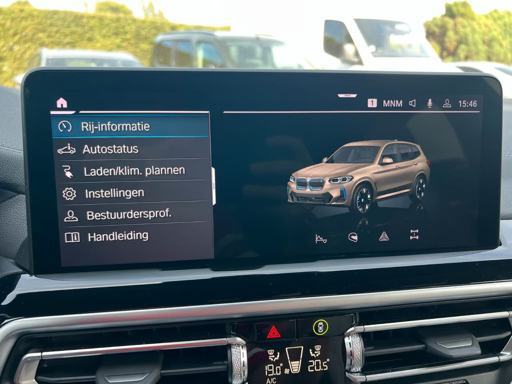 BMW iX3