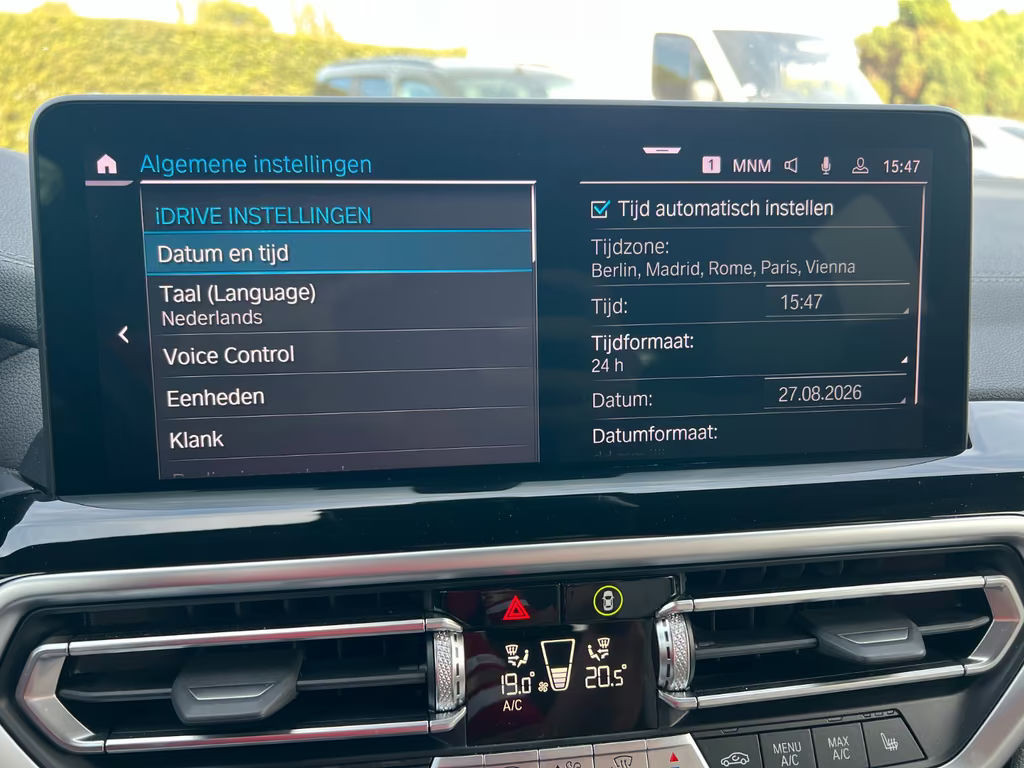 BMW iX3