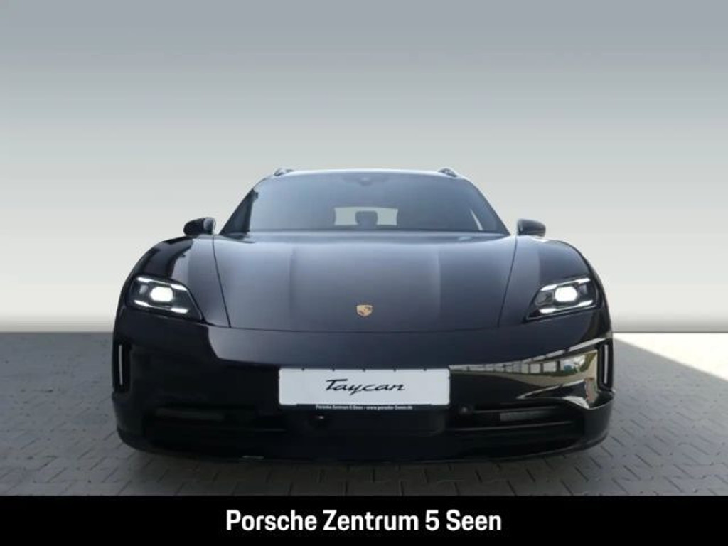 Porsche Taycan Cross Turismo 4