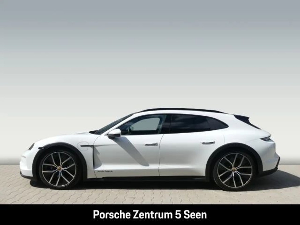 Porsche Taycan Cross Turismo 4