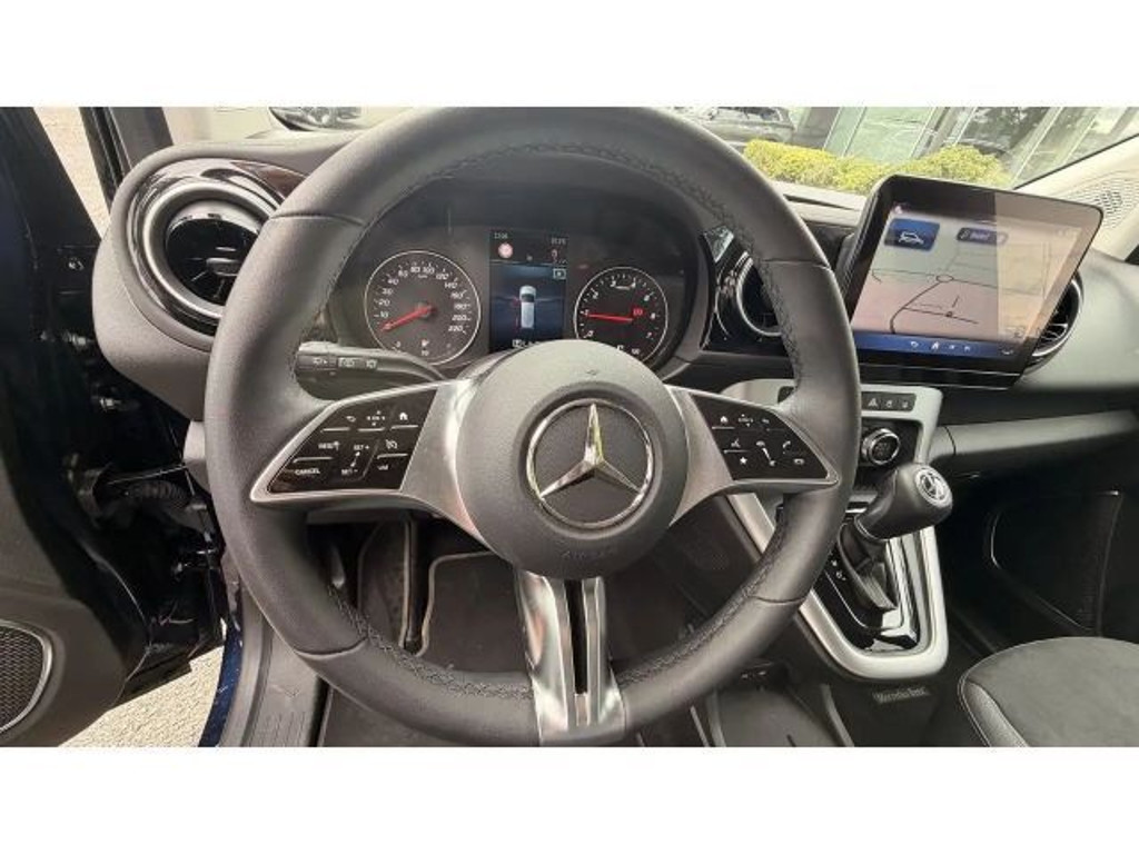 Mercedes-Benz T 180