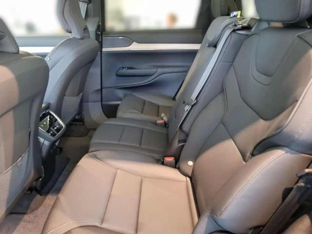 Volvo EX90