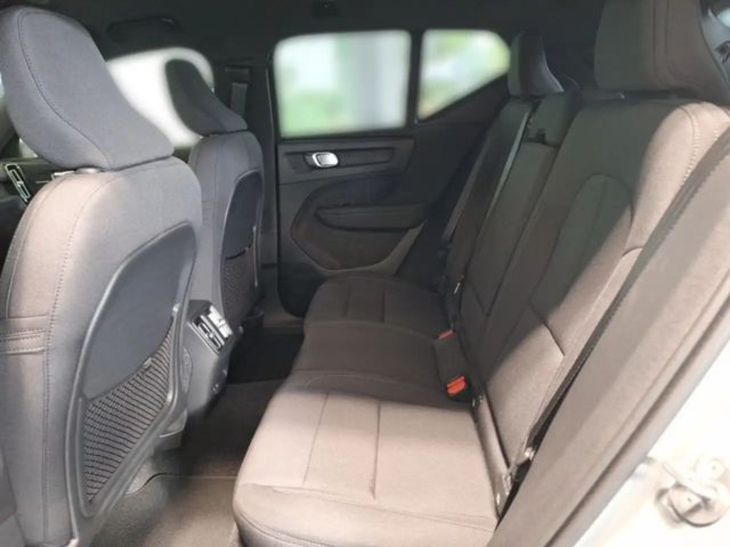 Volvo EX40
