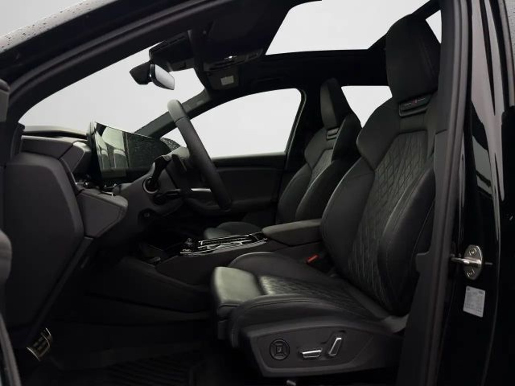 Audi SQ6 e-tron